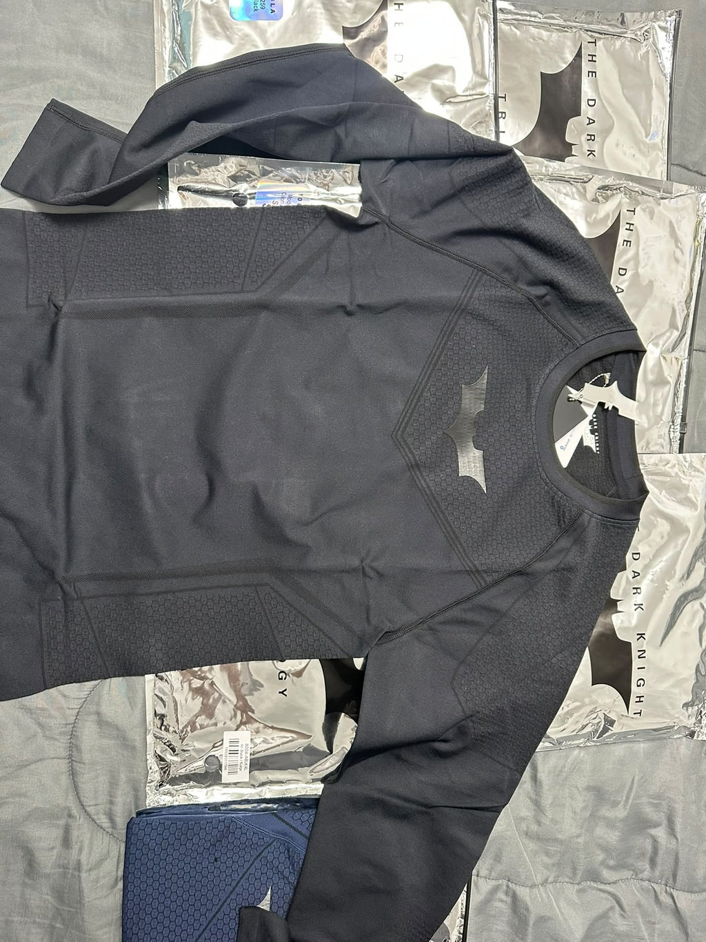 BATMAN LONGSLEEVE COMPRESSION ALL BLACK
