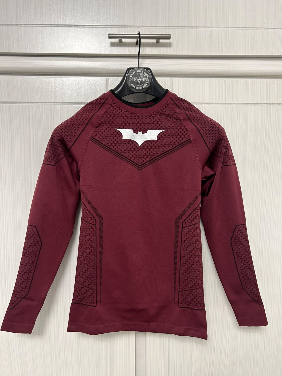 BATMAN LONGSLEEVE COMPRESSION- BURGUNDY