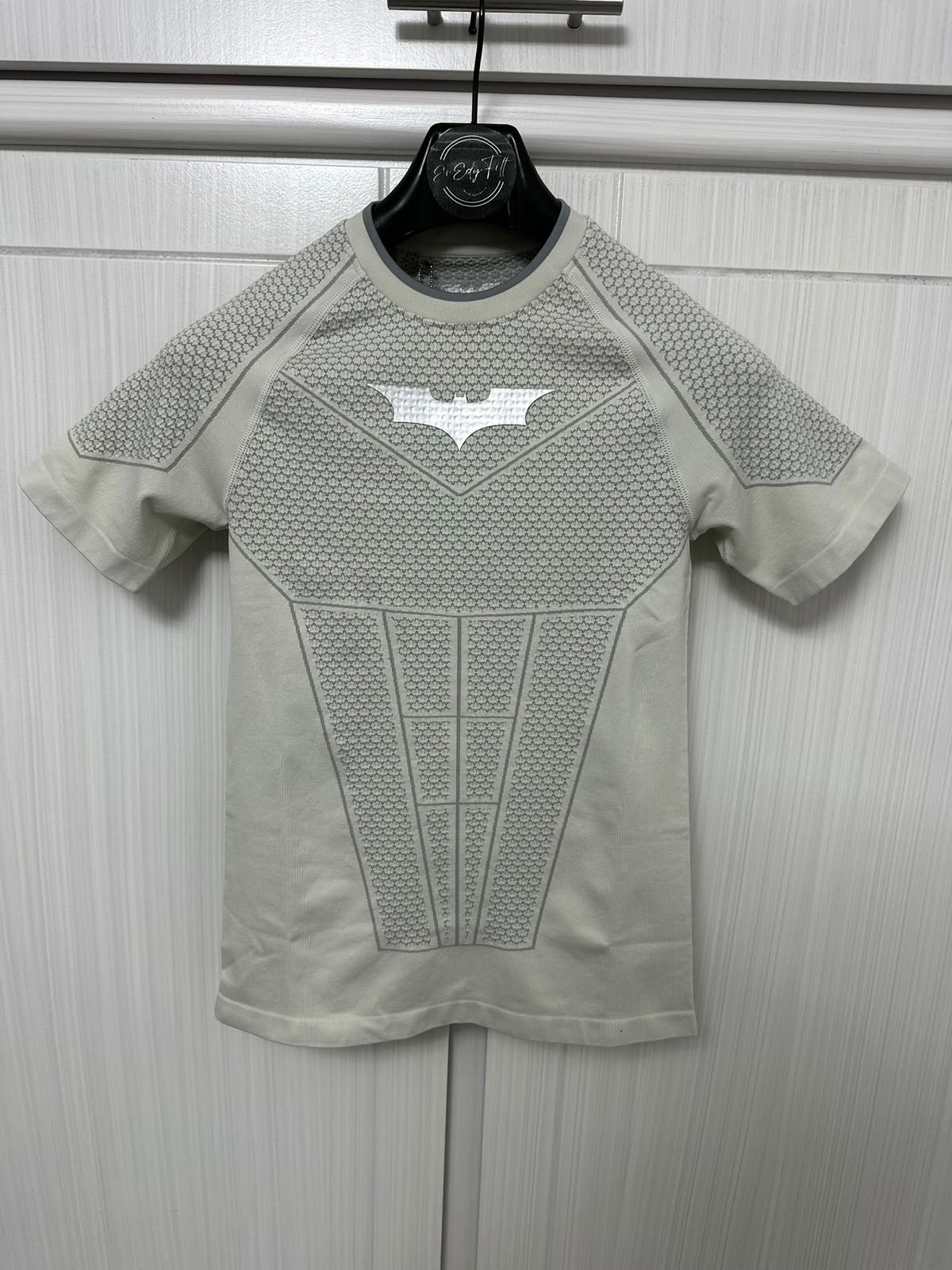 BATMAN COMPRESSION TEE - OFF WHITE