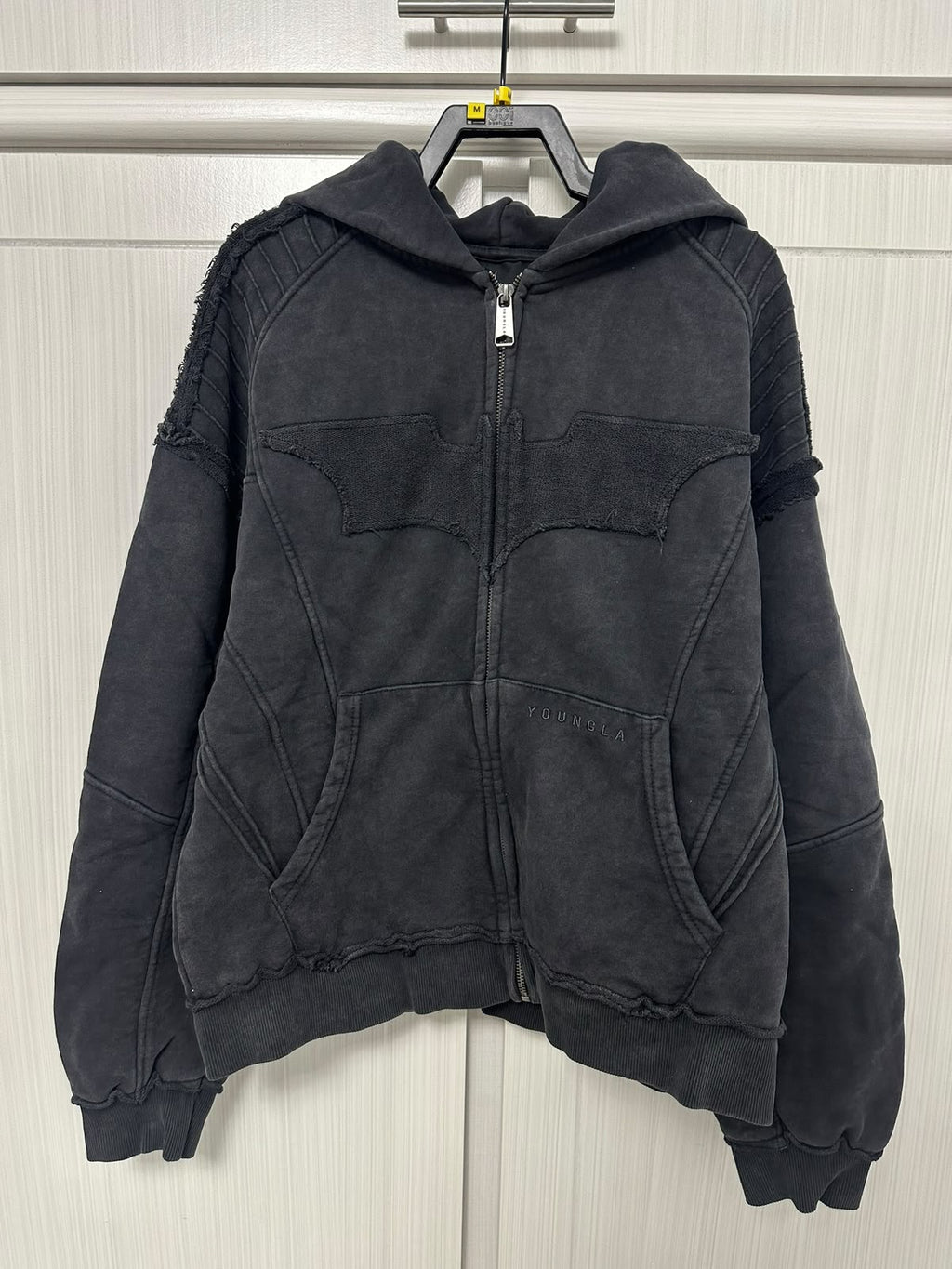 HOODIE BATMAN ARMORED ZIP UP- BLACK WASH