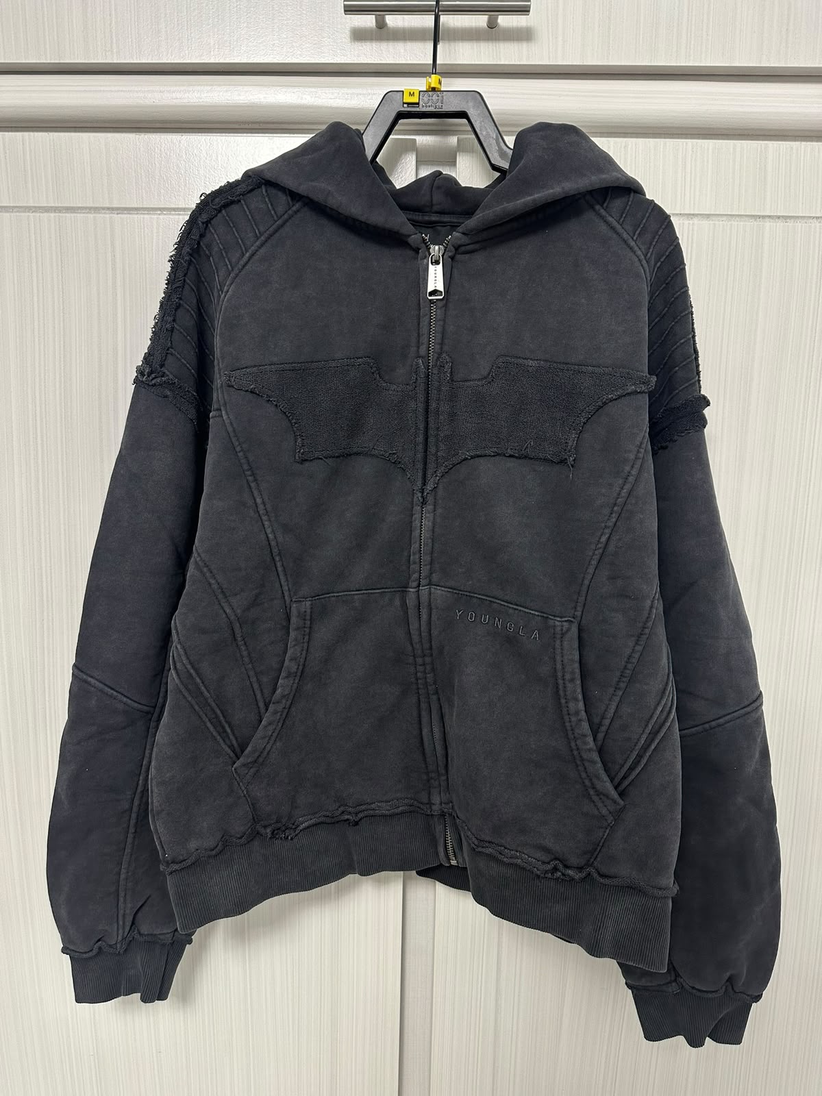 HOODIE BATMAN ARMORED ZIP UP- BLACK WASH