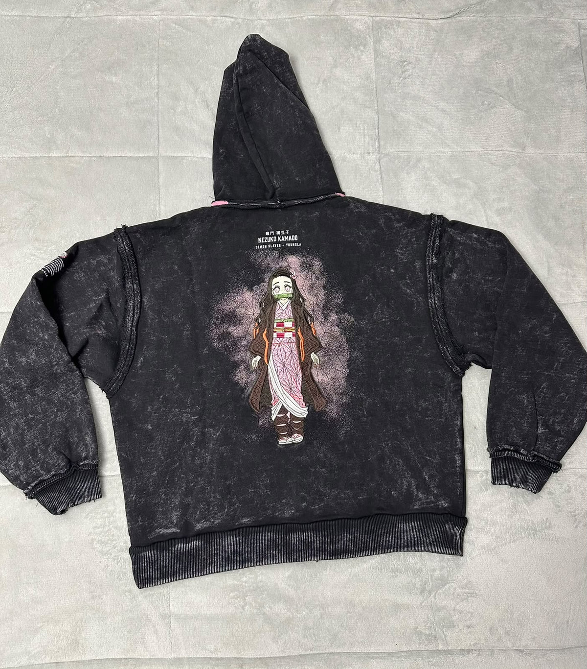 HOODIE DEMON SLAYER ZIP UP -NEZUKO