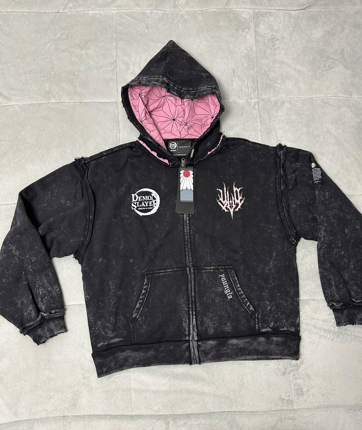 HOODIE DEMON SLAYER ZIP UP -NEZUKO