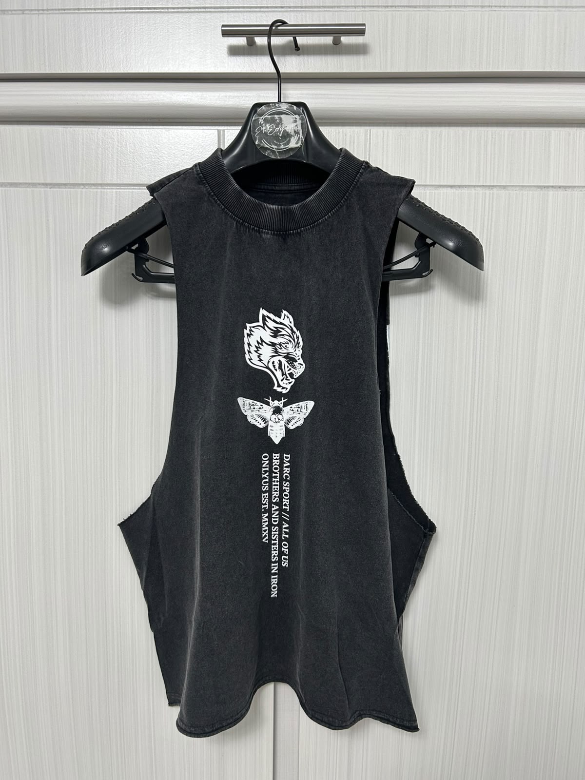 DARC SPORTS BIG WOLF HEAD GRUNGE CUT TOMMY MUSCLE TEE