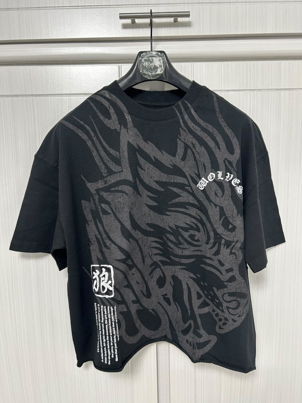 DARC SPORTS OKAMI INFERNO DISTRESSED CUT TEE