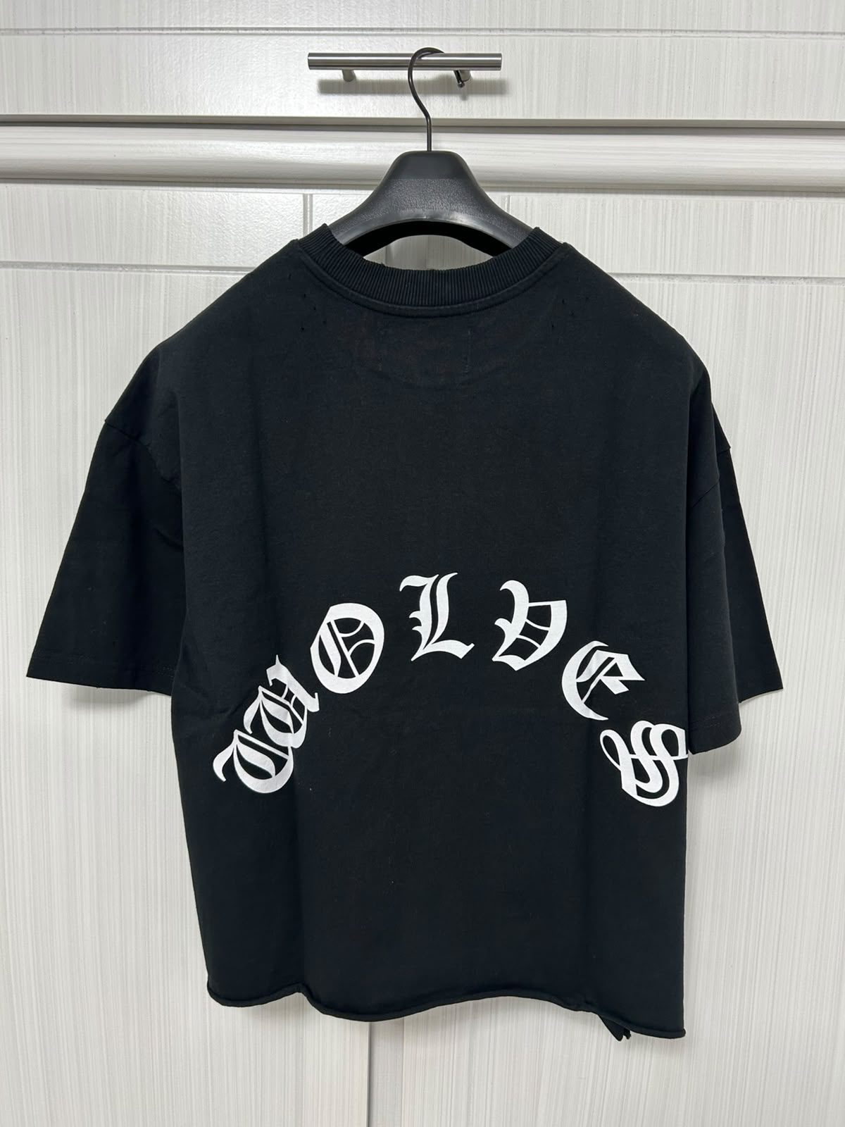 DARC SPORTS OKAMI INFERNO DISTRESSED CUT TEE