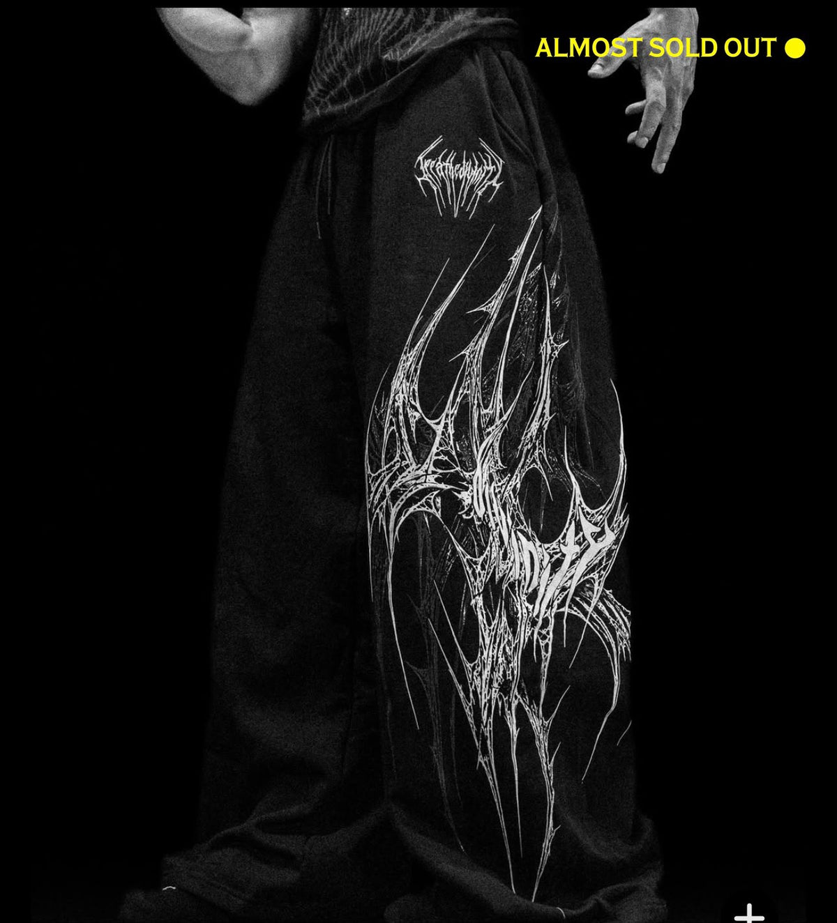 BREATHEDIVINITY WEBBED VENOM TEXTURE UNCUFFED SWEATPANTS- VOID BLACK
